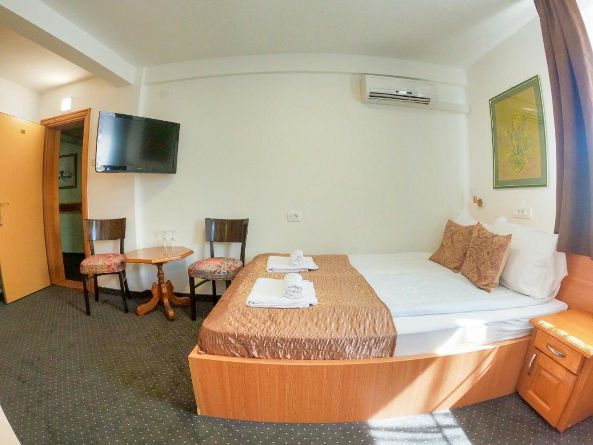 Hotel Pansion Stari Grad SJJ Exteriér fotografie