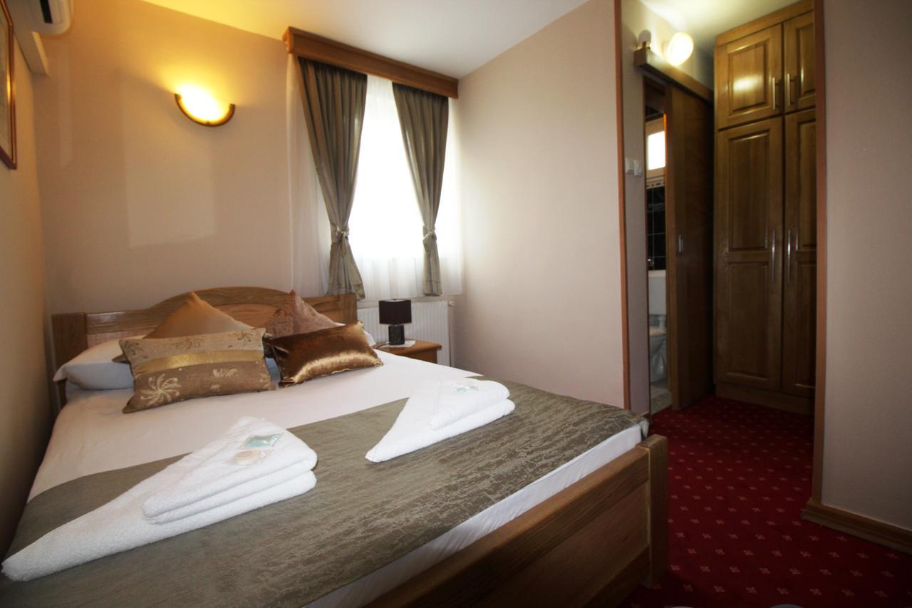 Hotel Pansion Stari Grad SJJ Exteriér fotografie