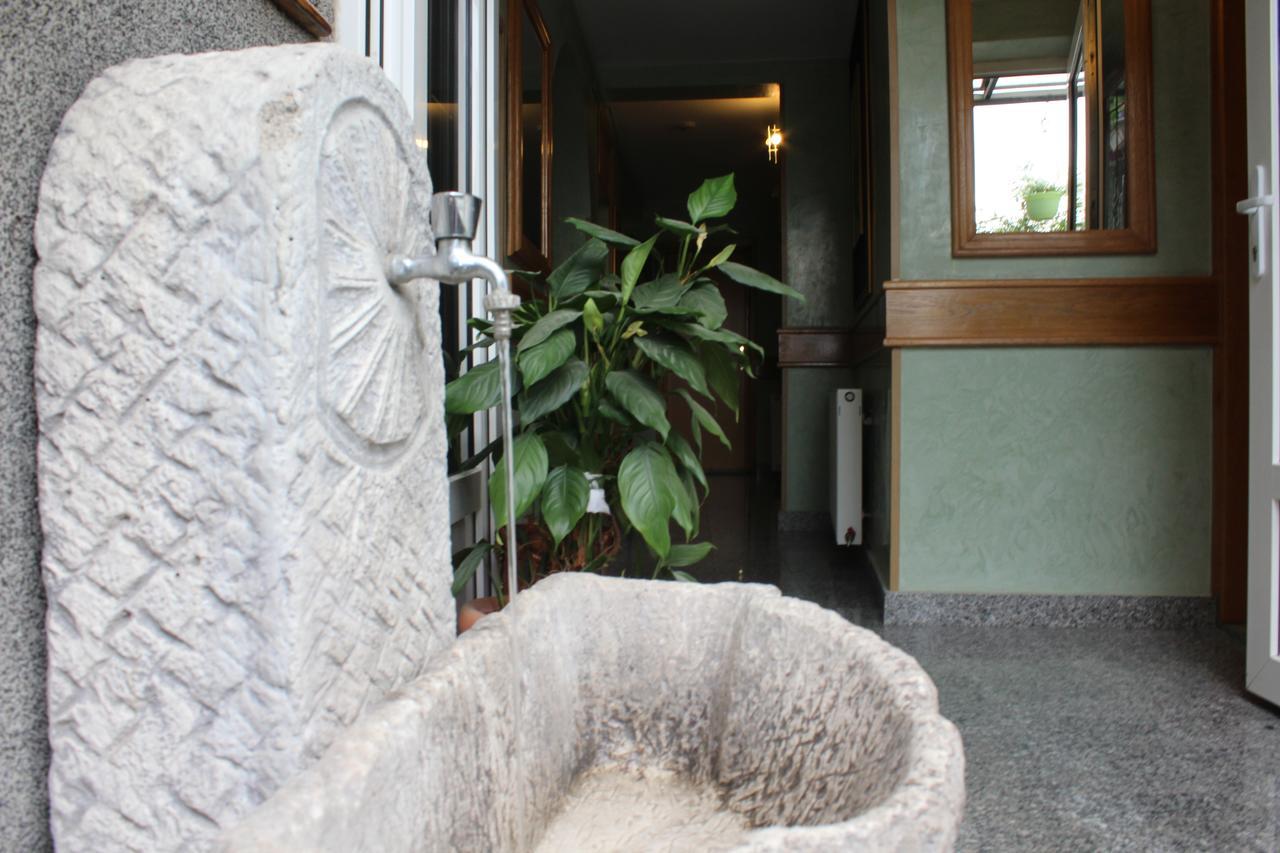Hotel Pansion Stari Grad SJJ Exteriér fotografie